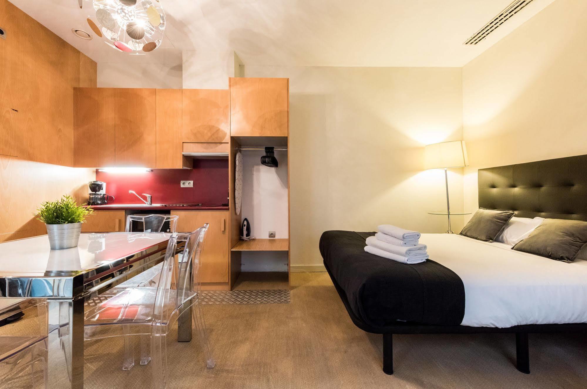 Smartrental Chueca Madrid Luaran gambar